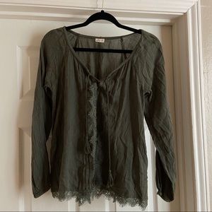 Hollister Peasant Top